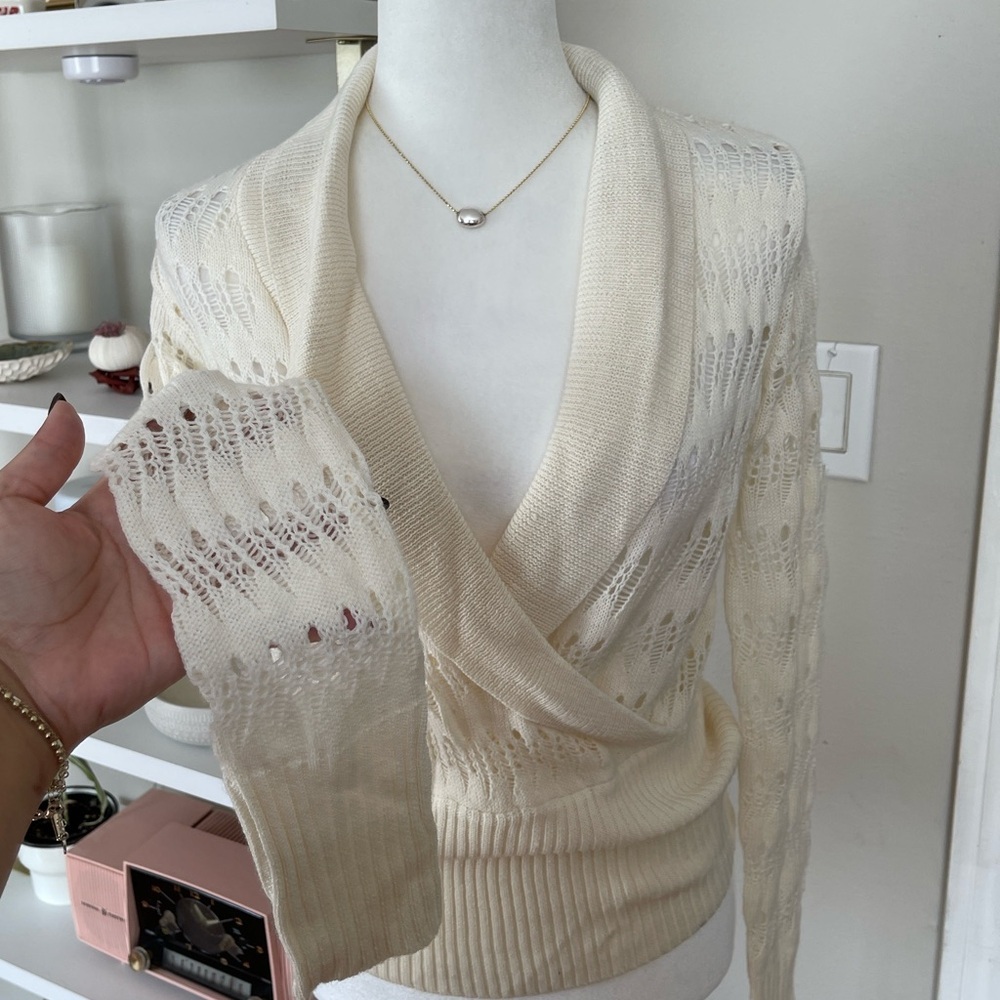 NWT Elegant Cream Sweater Size M - Picture 5 of 8